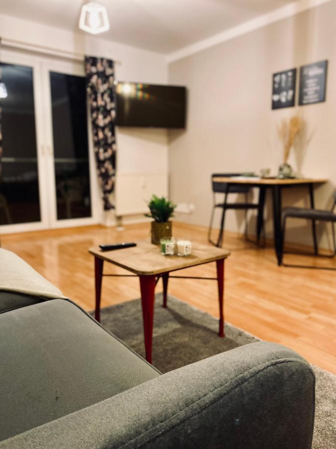 Saniertes Studio - Elisa - Mit Balkon, Wlan, Smart-Tv & Kueche In City-Naehe 埃尔福特 外观 照片